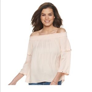 Jennifer Lopez Off-Shoulder Blouse in Light Pink